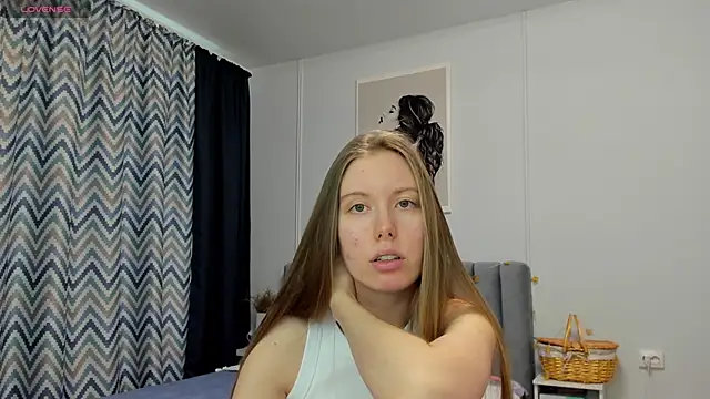 Snapshot of Peggy_Beauty chatting on 02-08-25, 10:50 Peggy Beauty online show from 02-08-25, 10:50