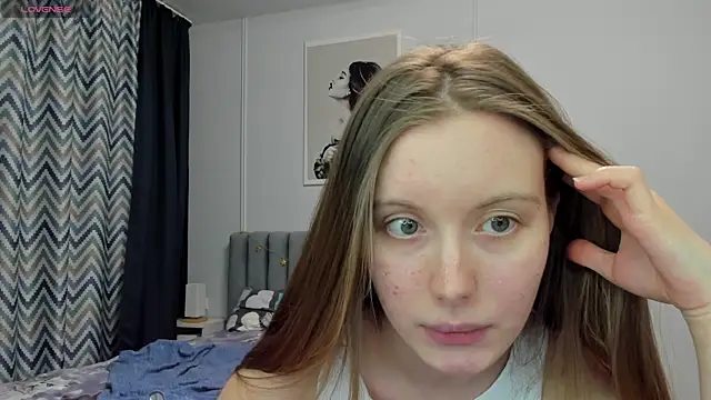 Snapshot of Peggy_Beauty chatting on 02-19-25, 11:57 Peggy Beauty online show from 02-19-25, 11:57