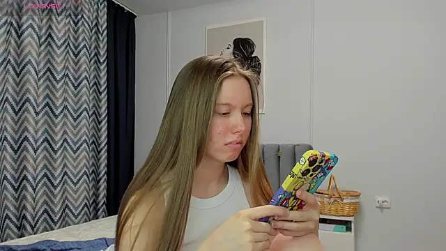 Snapshot of Peggy_Beauty chatting on 02-27-25, 04:53 Peggy Beauty online show from 02-27-25, 04:53