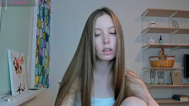 Snapshot of Peggy_Beauty chatting on 10-15-25, 08:42 Peggy Beauty online show from 10-15-25, 08:42