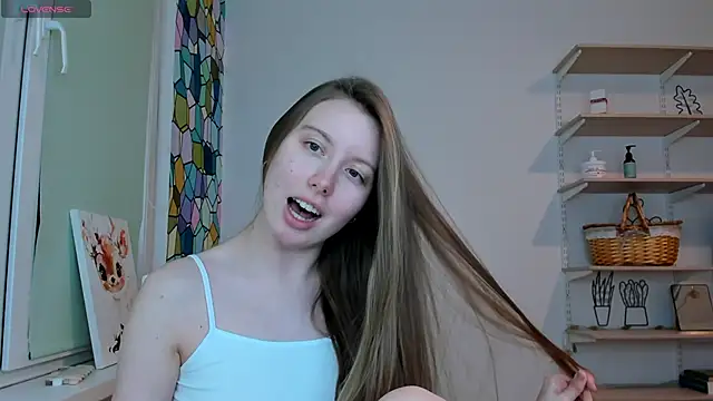 Snapshot of Peggy_Beauty chatting on 10-22-25, 01:17 Peggy Beauty online show from 10-22-25, 01:17