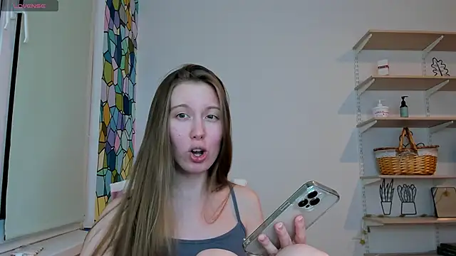 Snapshot of Peggy_Beauty chatting on 10-23-25, 09:24 Peggy Beauty online show from 10-23-25, 09:24