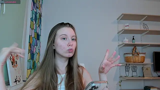 Snapshot of Peggy_Beauty chatting on 10-28-25, 09:50 Peggy Beauty online show from 10-28-25, 09:50