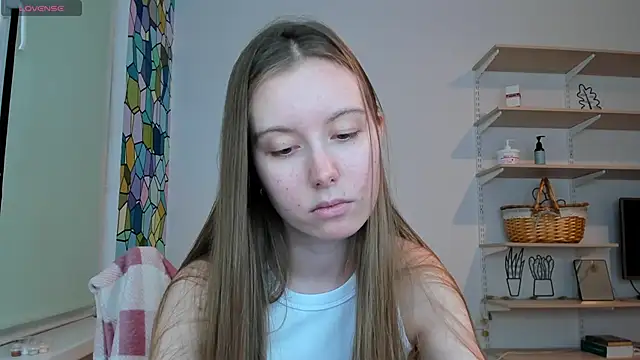 Snapshot of Peggy_Beauty chatting on 11-02-25, 09:39 Peggy Beauty online show from 11-02-25, 09:39