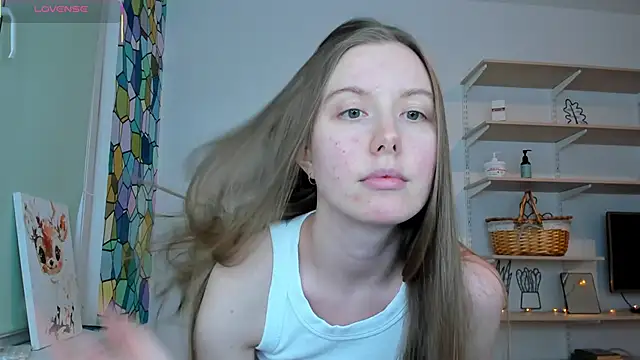 Snapshot of Peggy_Beauty chatting on 11-28-25, 02:20 Peggy Beauty online show from 11-28-25, 02:20