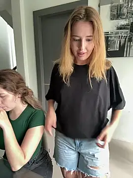 Nura n Sarah online show from 02-09-25, 08:11