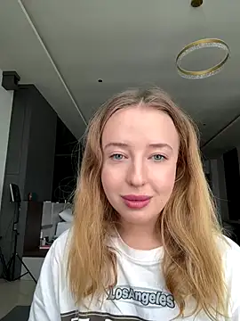 Nura n Sarah online show from 09-28-25, 04:07