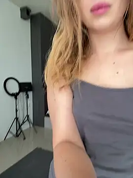 Nura n Sarah online show from 03-08-26, 05:00