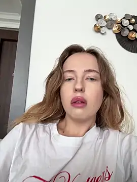 Nura n Sarah online show from 04-10-26, 05:12