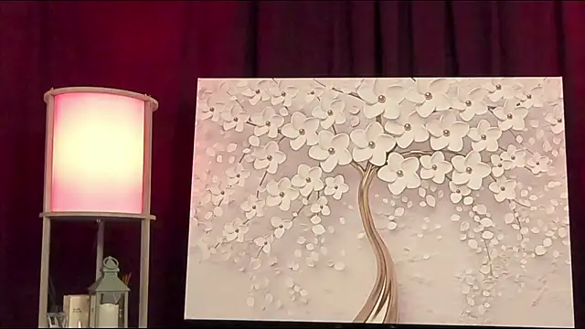 Snapshot of Entitled_Bitch chatting on 03-21-26, 06:44 Entitled Bitch online show from 03-21-26, 06:44