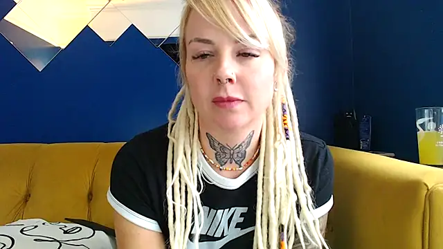 Snapshot of pixiedreadx chatting on 11-05-25, 12:49 pixiedreadx online show from 11-05-25, 12:49