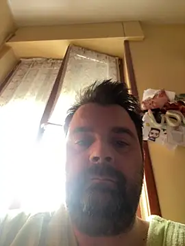 Snapshot of h4cAlex chatting on 04-10-26, 02:33 h4cAlex online show from 04-10-26, 02:33