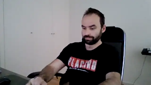 Snapshot of joaodias_97 chatting on 04-11-26, 02:32 joaodias 97 online show from 04-11-26, 02:32