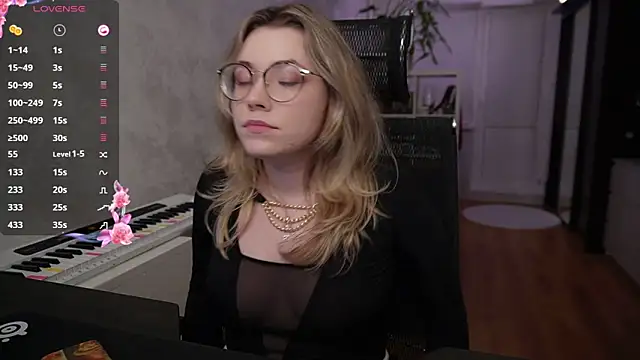 RemyCute online show from 01-30-25, 09:58