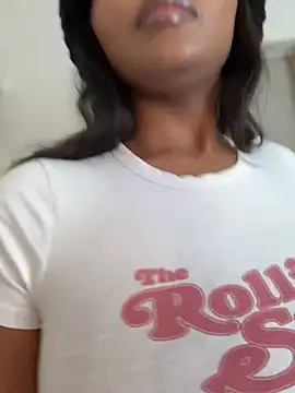 Snapshot of Neelo-Smith chatting on 01-08-25, 06:31 Neelo-Smith online show from 01-08-25, 06:31