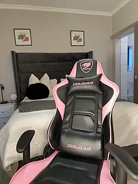 Snapshot of Neelo-Smith chatting on 02-12-25, 03:51 Neelo-Smith online show from 02-12-25, 03:51