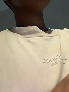 Snapshot of Neelo-Smith chatting on 03-23-25, 04:16 Neelo-Smith online show from 03-23-25, 04:16