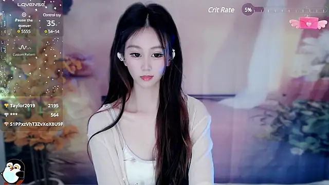 Snapshot of Aimee-520 chatting on 01-18-25, 04:42 Aimee-520 online show from 01-18-25, 04:42