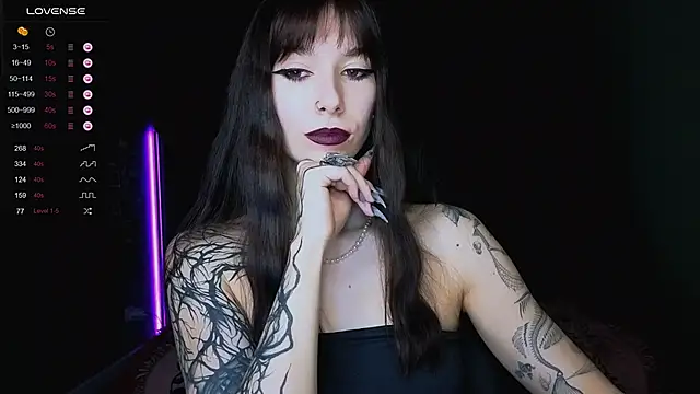Snapshot of JillVerdon chatting on 05-17-26, 06:48 JillVerdon online show from 05-17-26, 06:48
