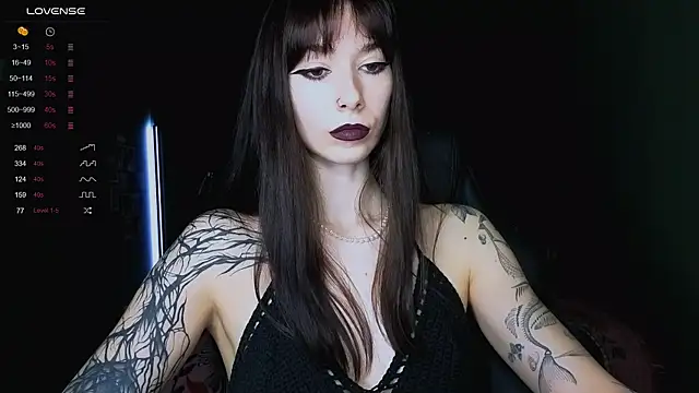 Snapshot of JillVerdon chatting on 05-19-26, 07:20 JillVerdon online show from 05-19-26, 07:20