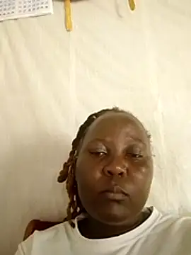 Snapshot of amelinaqueen chatting on 04-16-26, 10:27 amelinaqueen online show from 04-16-26, 10:27