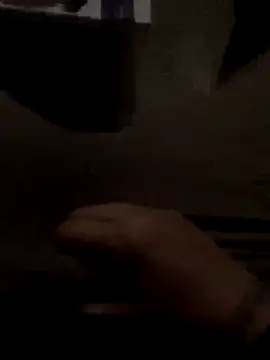 Snapshot of chrille82 chatting on 10-13-25, 08:09 chrille82 online show from 10-13-25, 08:09