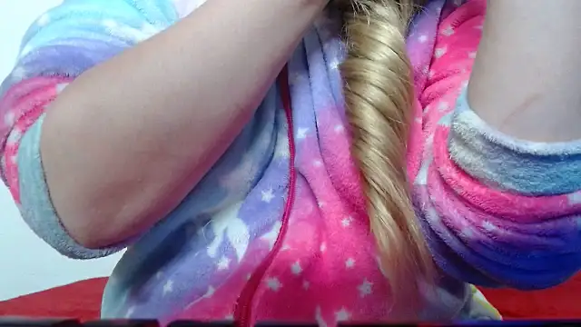 69liamilk69 online show from 09-18-25, 06:59