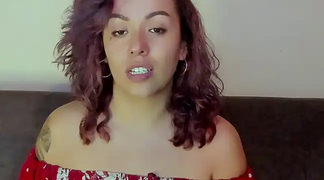 Snapshot of joan-star chatting on 12-26-24, 12:03 joan-star online show from 12-26-24, 12:03