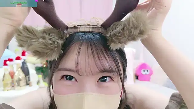 anchan  online show from 12-25-24, 12:37