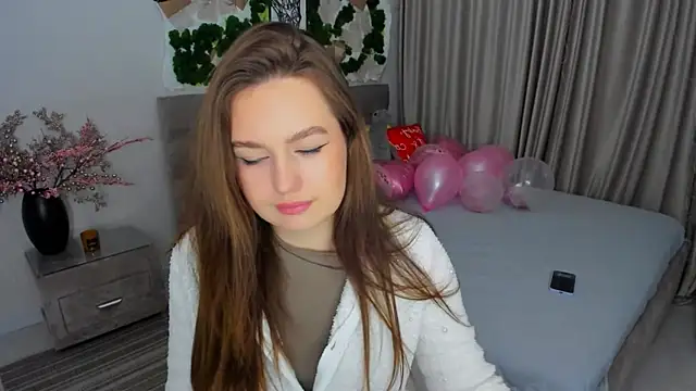 MiracleCurly online show from 02-15-25, 04:01