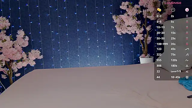 -Mirror-Girl- online show from 10-12-25, 04:11