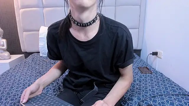 Hecatee 77 online show from 02-24-25, 07:52