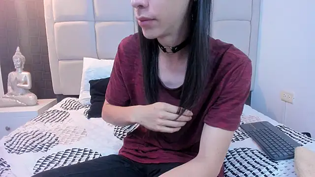 Hecatee 77 online show from 03-18-25, 07:53