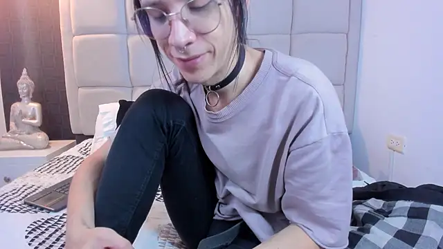 Hecatee 77 online show from 03-19-25, 07:38