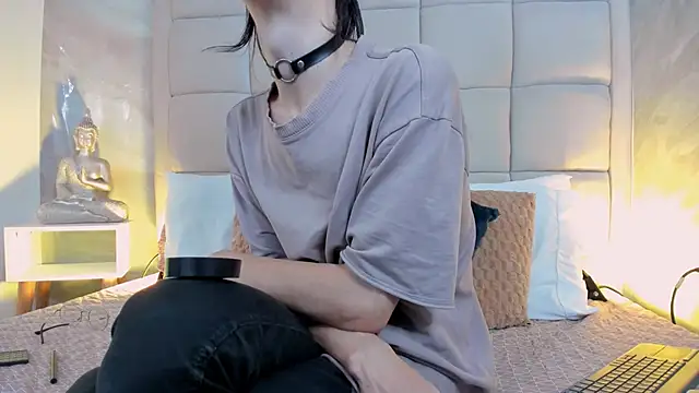 Hecatee 77 online show from 09-29-25, 07:51