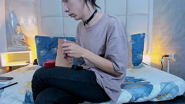 Hecatee 77 online show from 10-07-25, 07:44