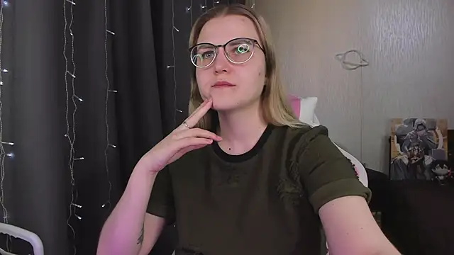 MissBrightShine online show from 03-28-26, 10:48