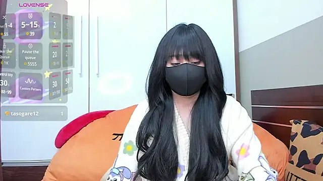 alonelove   online show from 02-23-25, 06:49