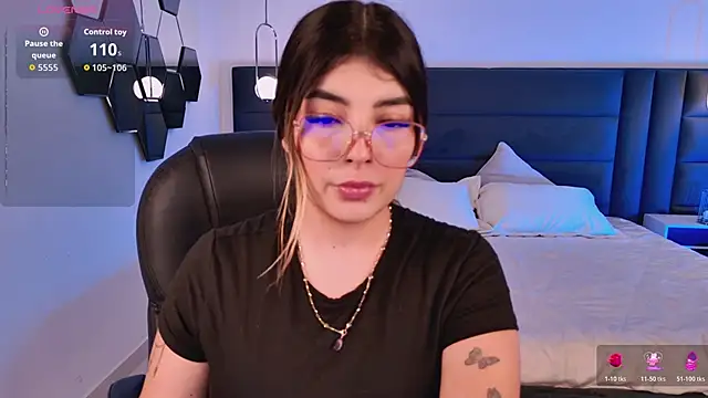 LisaMonroe  online show from 10-25-25, 08:03