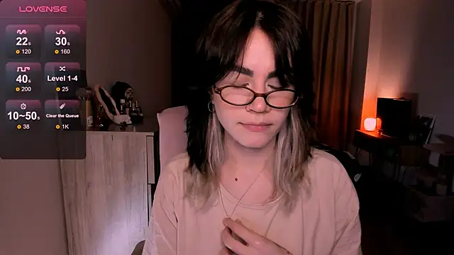 Snapshot of _selectrra chatting on 02-26-25, 02:25 selectrra online show from 02-26-25, 02:25