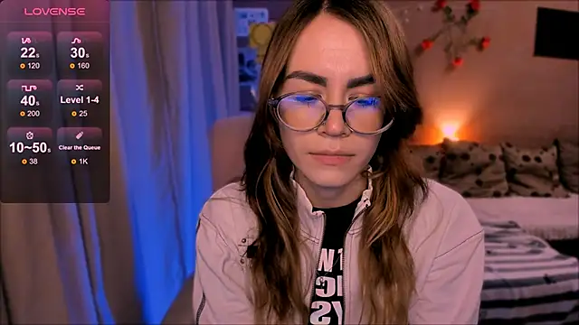 Snapshot of _selectrra chatting on 02-06-26, 08:23 selectrra online show from 02-06-26, 08:23