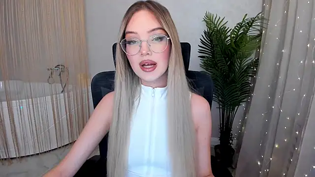 FloweryLove 1 online show from 01-22-25, 07:34