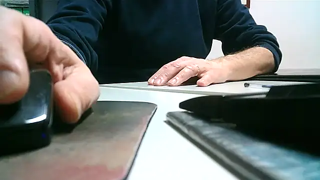 Snapshot of Gregcam chatting on 12-03-24, 03:44 Gregcam online show from 12-03-24, 03:44