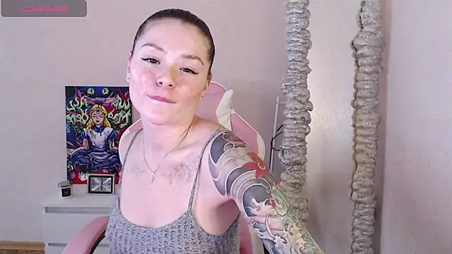 Snapshot of miaacatt chatting on 10-22-25, 08:25 miaacatt online show from 10-22-25, 08:25