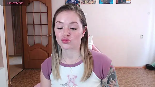 miaacatt online show from 03-12-26, 09:04