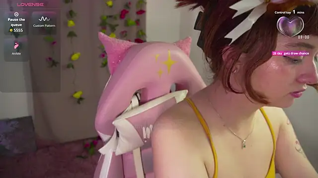 molly russell online show from 10-27-25, 09:19