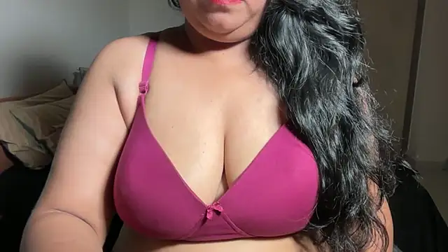 Snapshot of soniasharma0223 chatting on 07-17-26, 11:53 soniasharma0223 online show from 07-17-26, 11:53