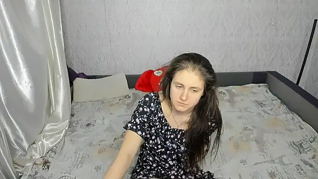 Snapshot of Holliy_Cooper chatting on 01-14-25, 09:35 Holliy Cooper online show from 01-14-25, 09:35