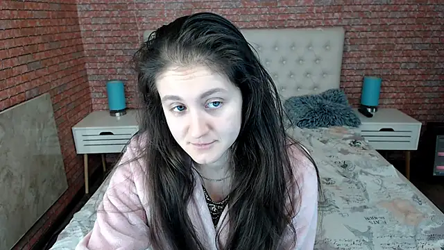 Snapshot of Holliy_Cooper chatting on 01-24-25, 10:21 Holliy Cooper online show from 01-24-25, 10:21