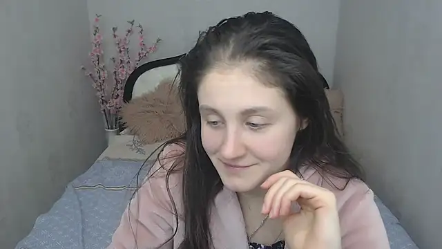 Snapshot of Holliy_Cooper chatting on 02-12-25, 07:35 Holliy Cooper online show from 02-12-25, 07:35